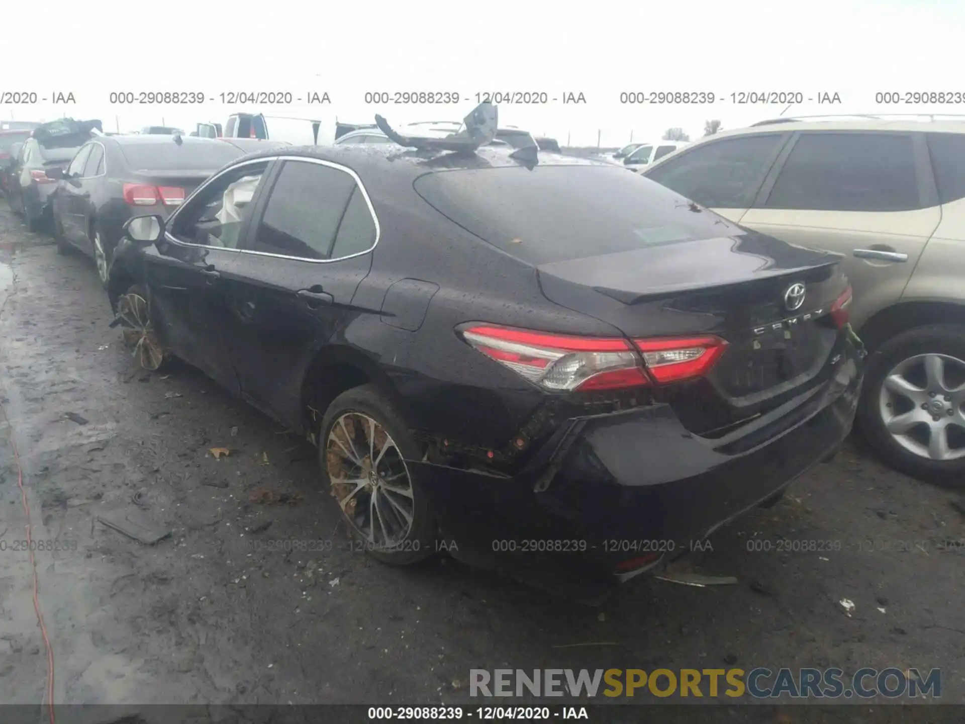 3 Photograph of a damaged car 4T1B11HK6KU171909 TOYOTA CAMRY 2019