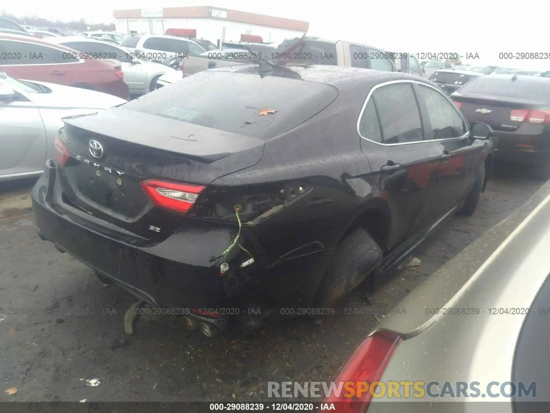 4 Photograph of a damaged car 4T1B11HK6KU171909 TOYOTA CAMRY 2019