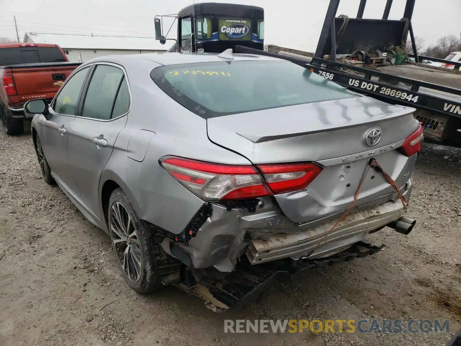 3 Photograph of a damaged car 4T1B11HK6KU172154 TOYOTA CAMRY 2019