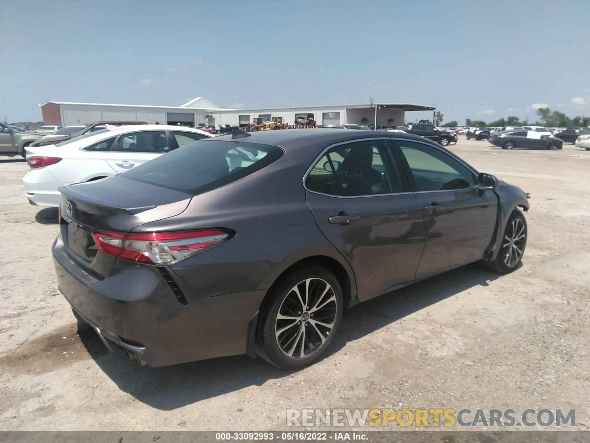 4 Фотография поврежденного автомобиля 4T1B11HK6KU174258 TOYOTA CAMRY 2019