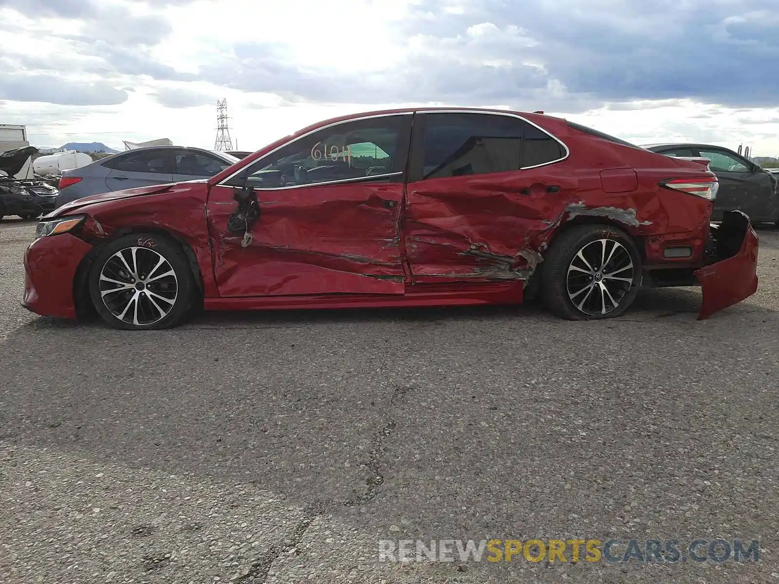 9 Photograph of a damaged car 4T1B11HK6KU174308 TOYOTA CAMRY 2019