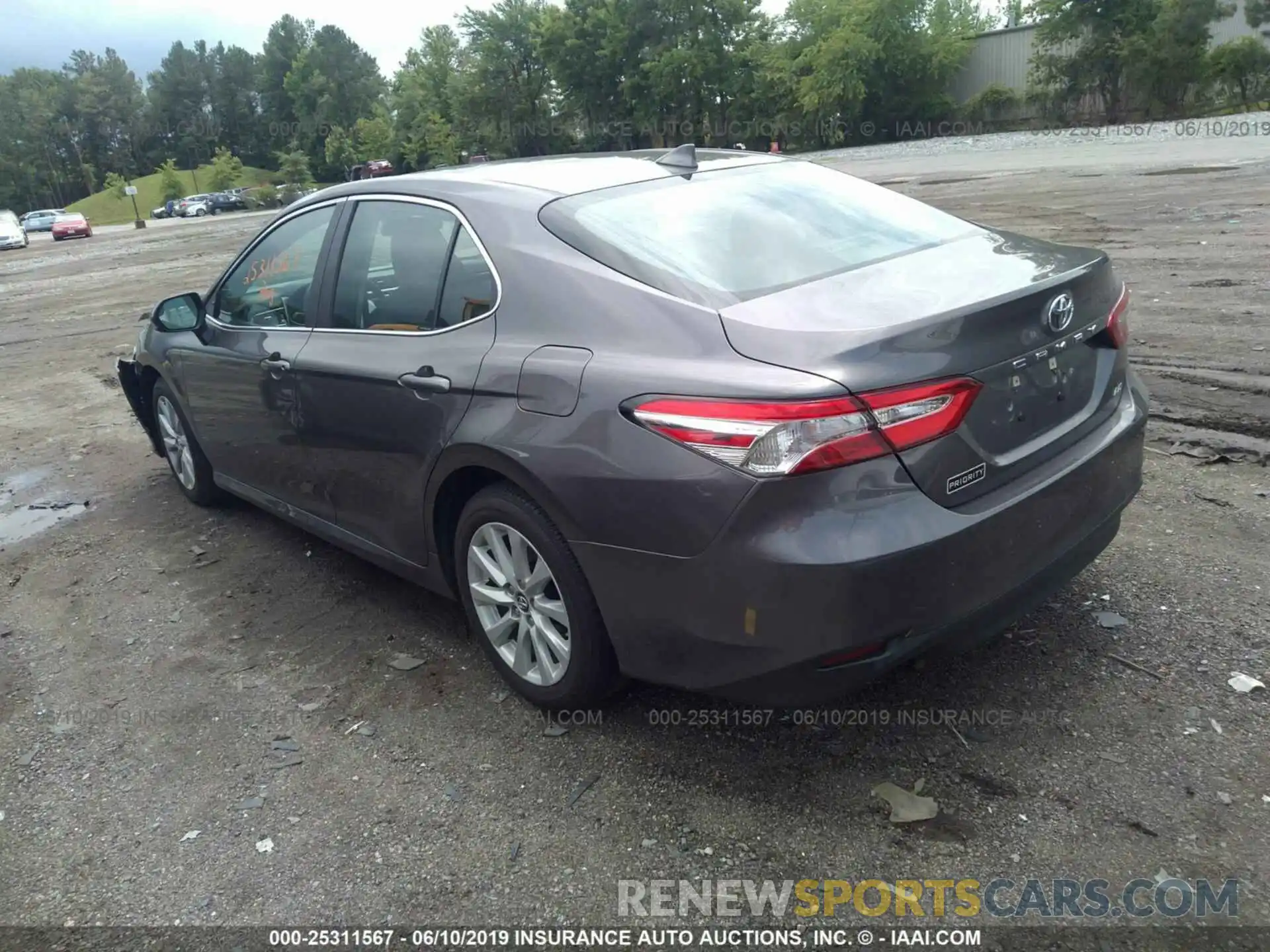 3 Photograph of a damaged car 4T1B11HK6KU174583 TOYOTA CAMRY 2019