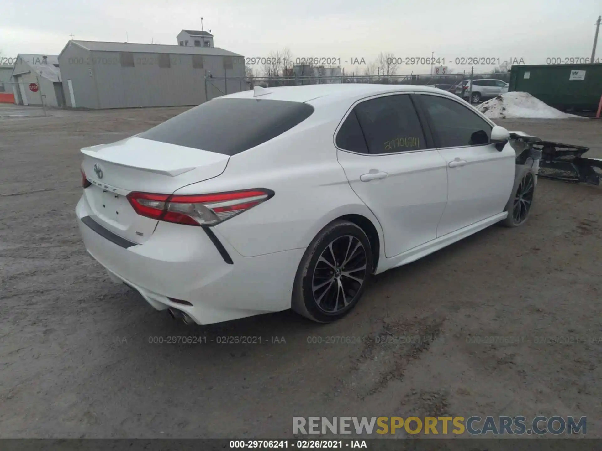 4 Фотография поврежденного автомобиля 4T1B11HK6KU177029 TOYOTA CAMRY 2019