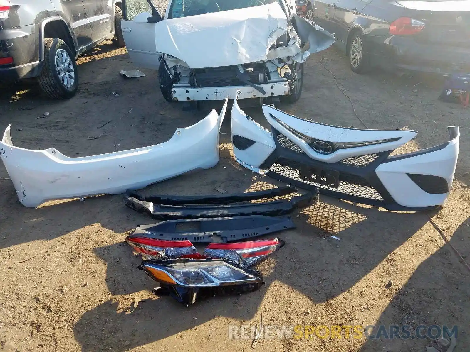 9 Photograph of a damaged car 4T1B11HK6KU178360 TOYOTA CAMRY 2019