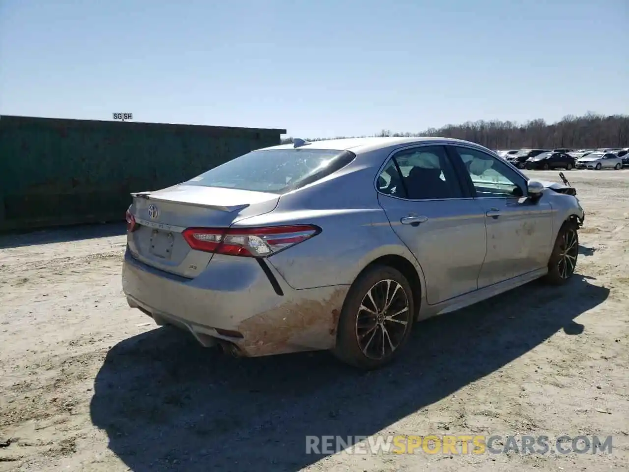 4 Photograph of a damaged car 4T1B11HK6KU178472 TOYOTA CAMRY 2019