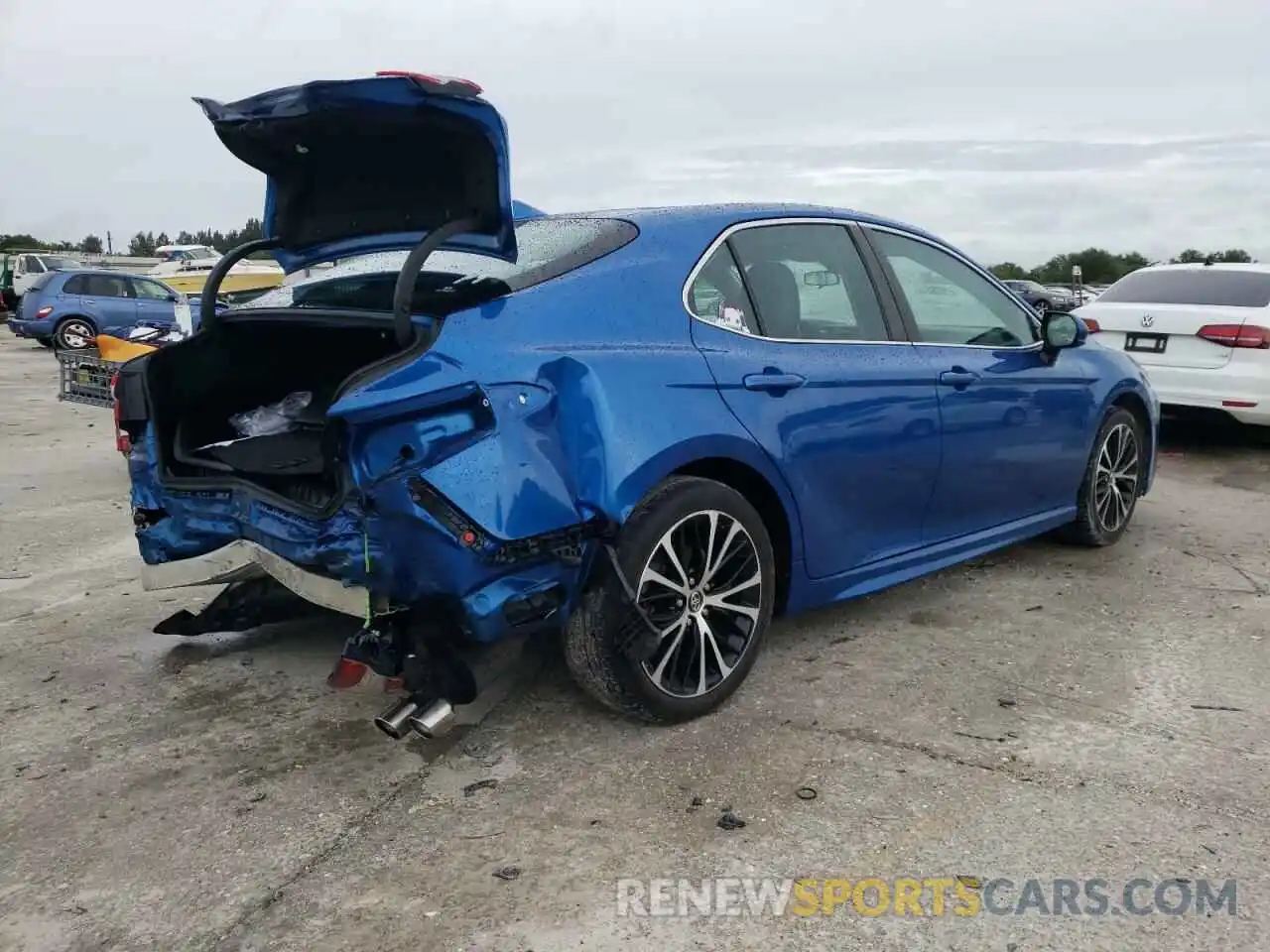 4 Photograph of a damaged car 4T1B11HK6KU178519 TOYOTA CAMRY 2019