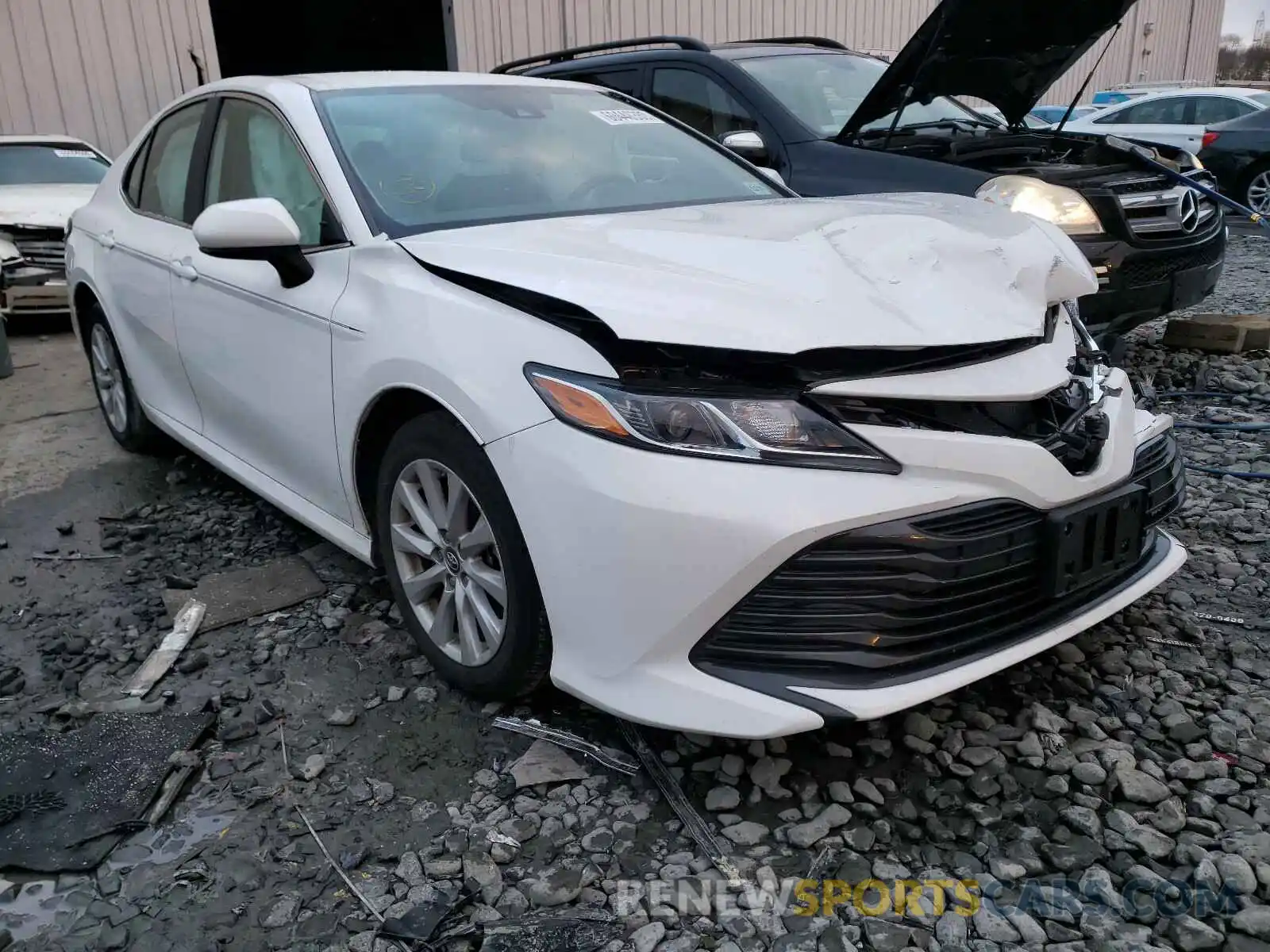 1 Photograph of a damaged car 4T1B11HK6KU179718 TOYOTA CAMRY 2019
