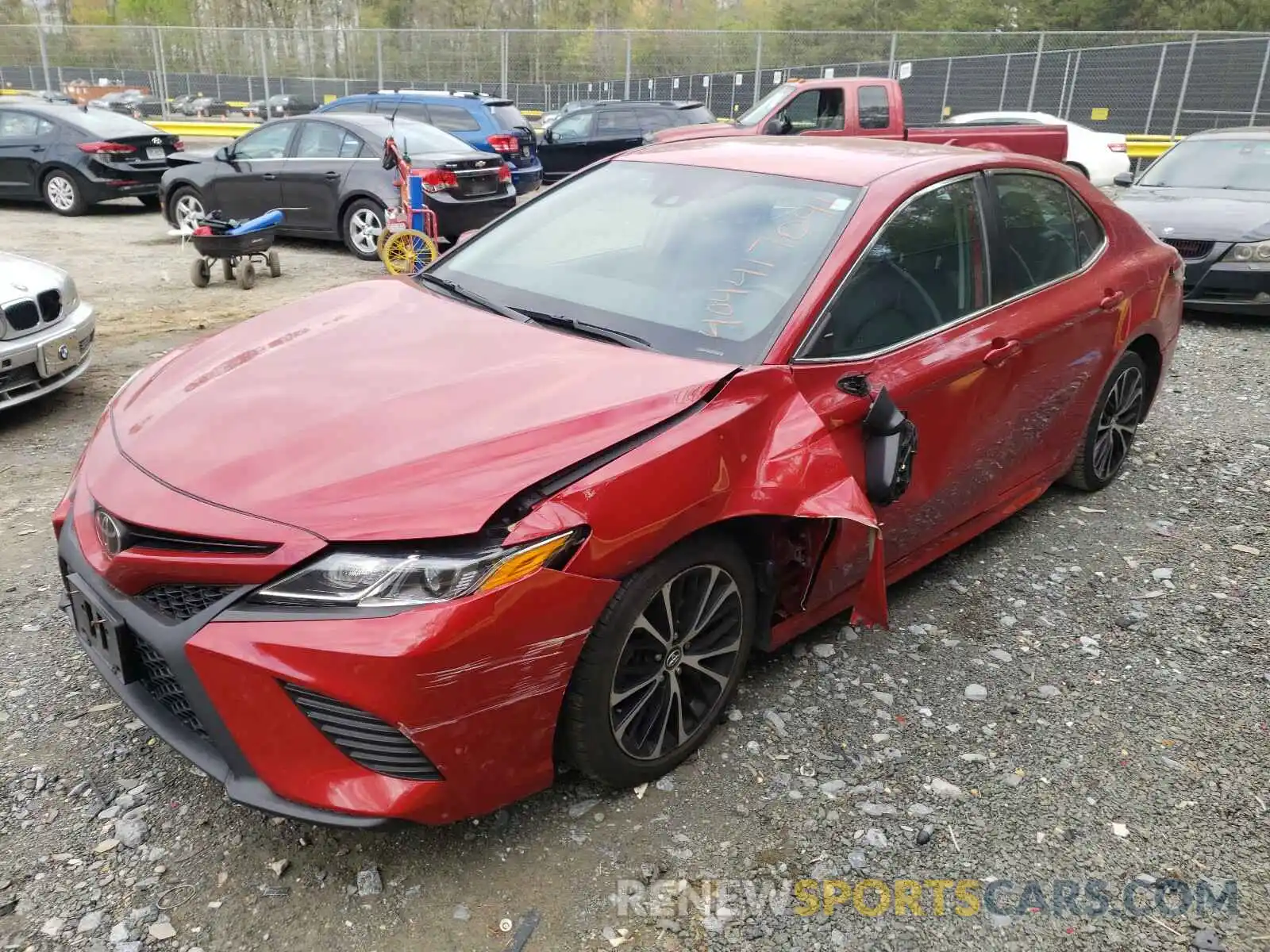 2 Фотография поврежденного автомобиля 4T1B11HK6KU180092 TOYOTA CAMRY 2019