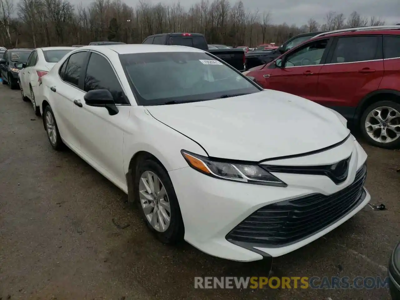 1 Photograph of a damaged car 4T1B11HK6KU180674 TOYOTA CAMRY 2019