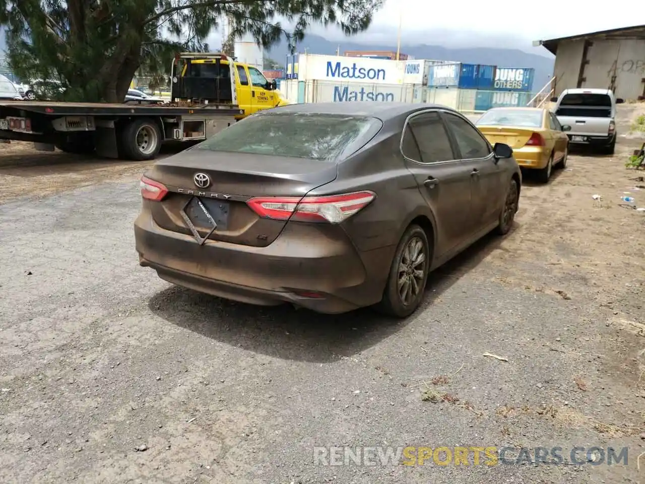 4 Photograph of a damaged car 4T1B11HK6KU180903 TOYOTA CAMRY 2019