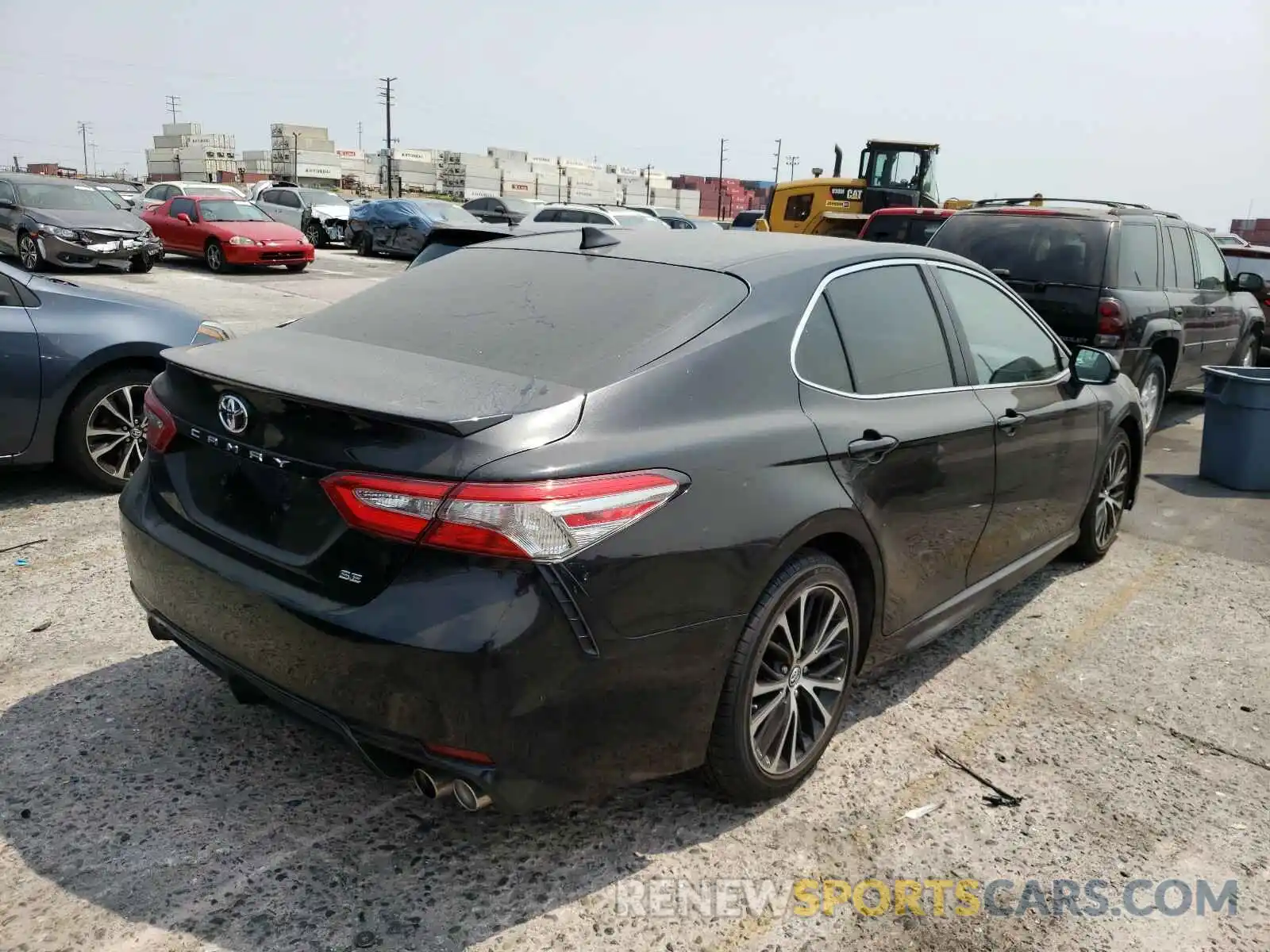 4 Photograph of a damaged car 4T1B11HK6KU182666 TOYOTA CAMRY 2019