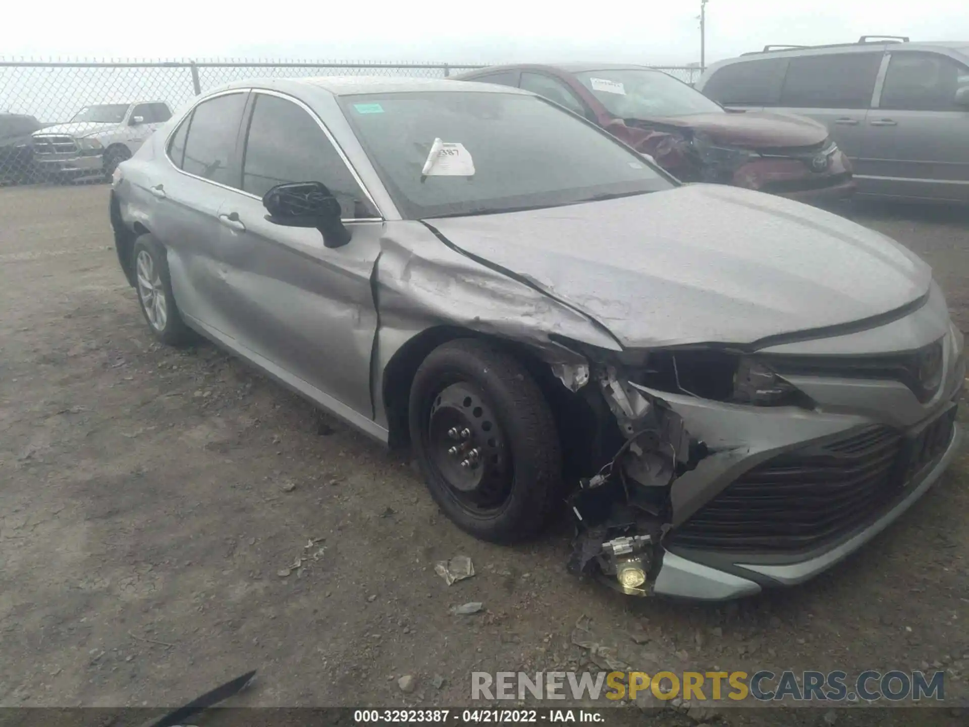 6 Photograph of a damaged car 4T1B11HK6KU184627 TOYOTA CAMRY 2019