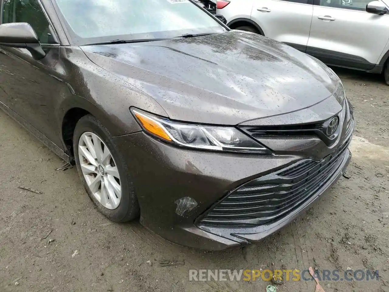 9 Photograph of a damaged car 4T1B11HK6KU186832 TOYOTA CAMRY 2019