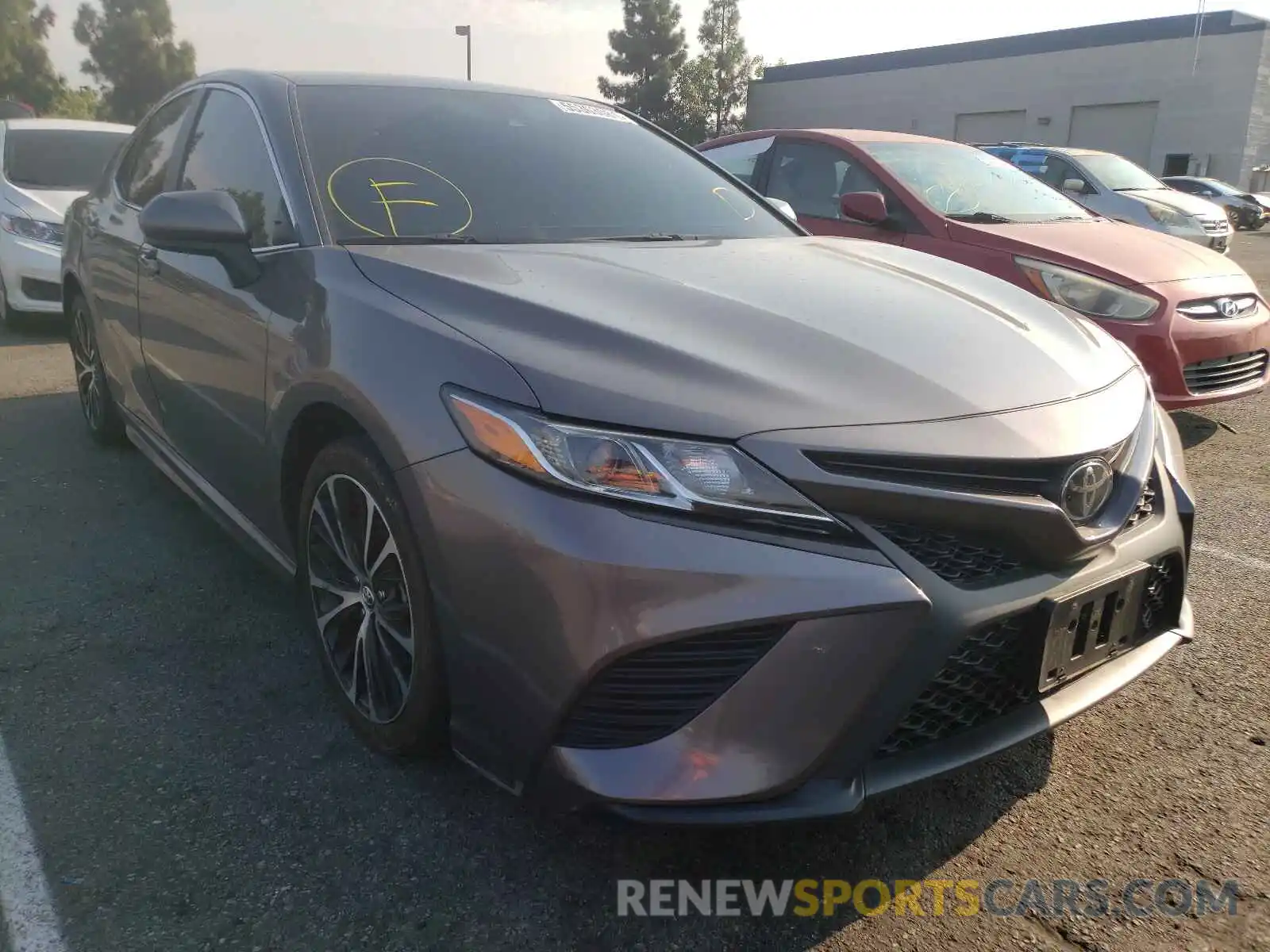 1 Photograph of a damaged car 4T1B11HK6KU187060 TOYOTA CAMRY 2019