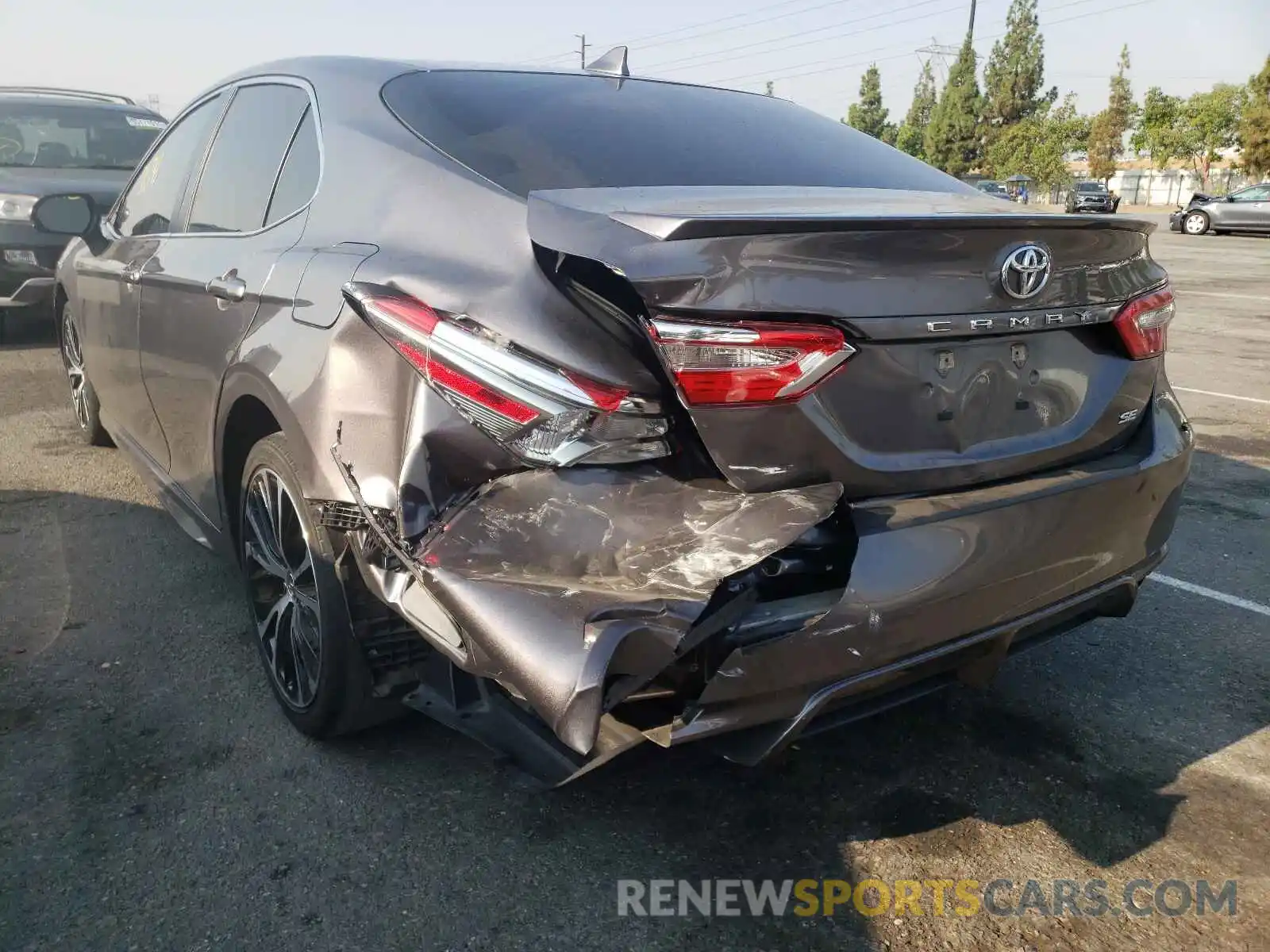 3 Photograph of a damaged car 4T1B11HK6KU187060 TOYOTA CAMRY 2019