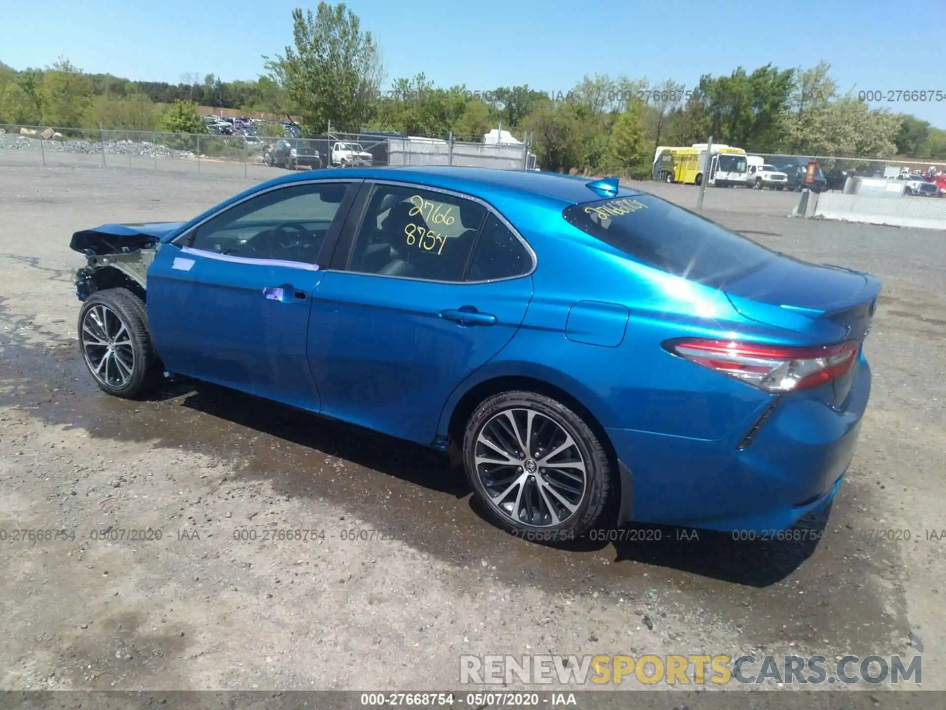 3 Photograph of a damaged car 4T1B11HK6KU188807 TOYOTA CAMRY 2019