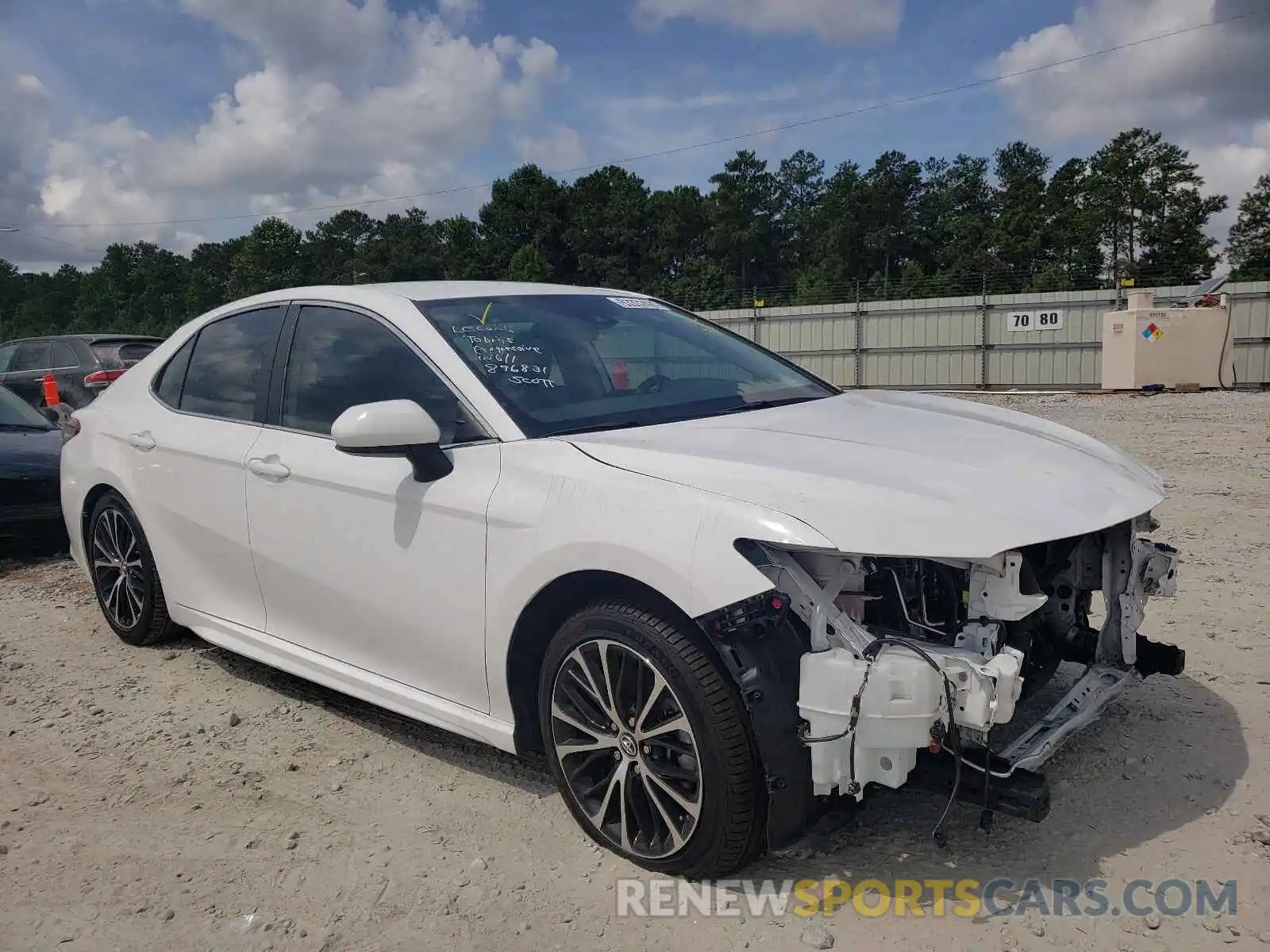 1 Photograph of a damaged car 4T1B11HK6KU189178 TOYOTA CAMRY 2019