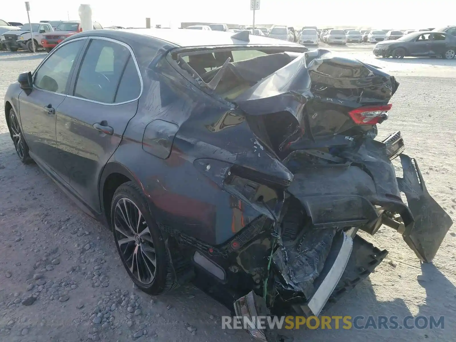 3 Photograph of a damaged car 4T1B11HK6KU190332 TOYOTA CAMRY 2019