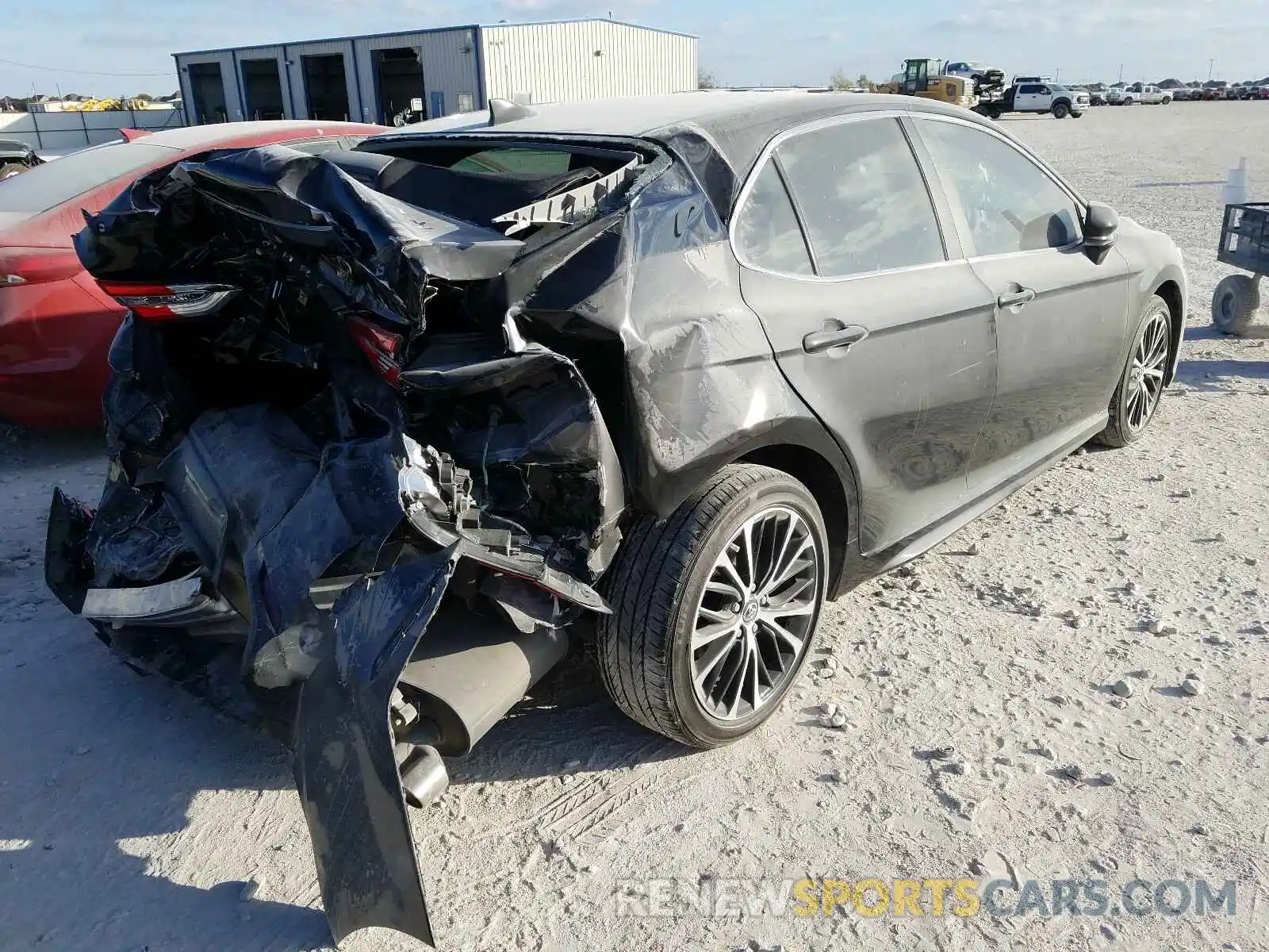 4 Photograph of a damaged car 4T1B11HK6KU190332 TOYOTA CAMRY 2019