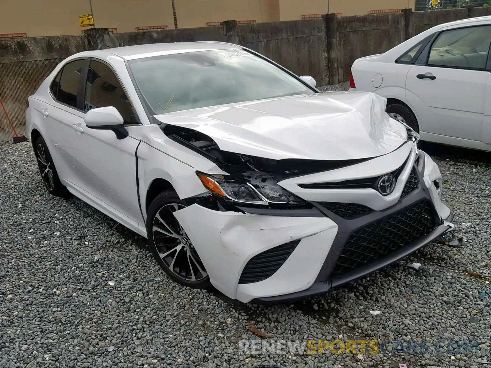 1 Photograph of a damaged car 4T1B11HK6KU191254 TOYOTA CAMRY 2019