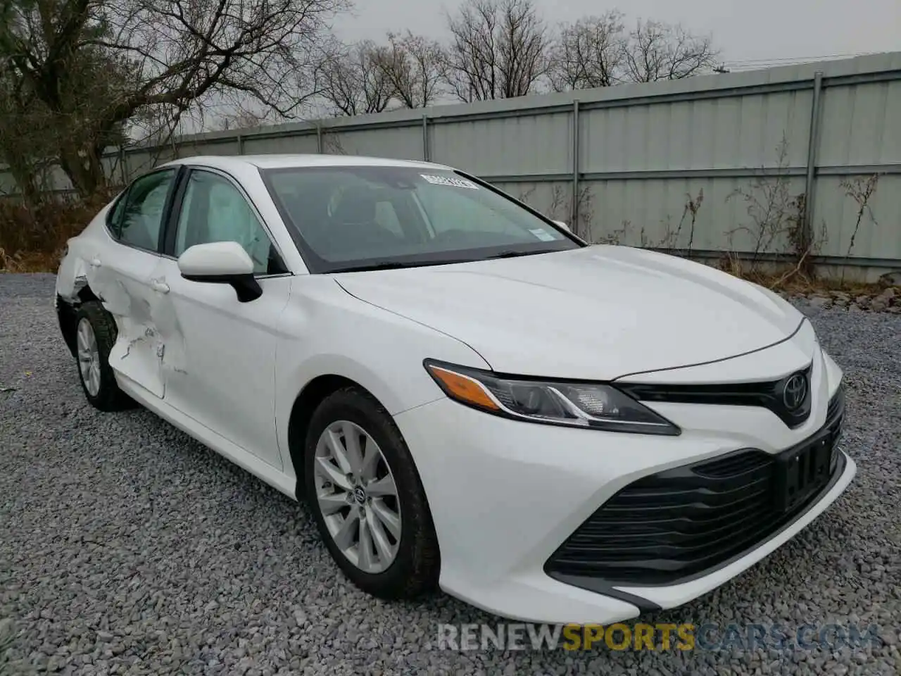 1 Photograph of a damaged car 4T1B11HK6KU192209 TOYOTA CAMRY 2019