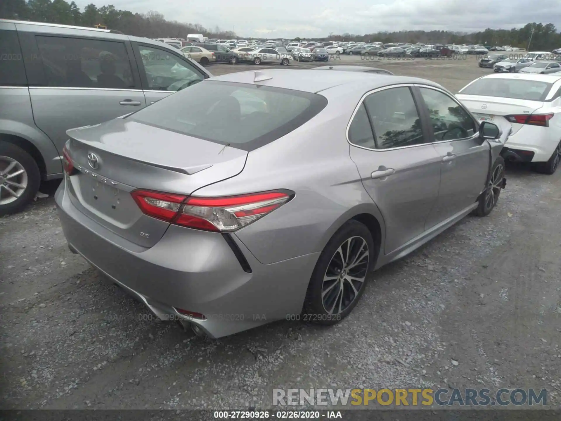 4 Photograph of a damaged car 4T1B11HK6KU195112 TOYOTA CAMRY 2019