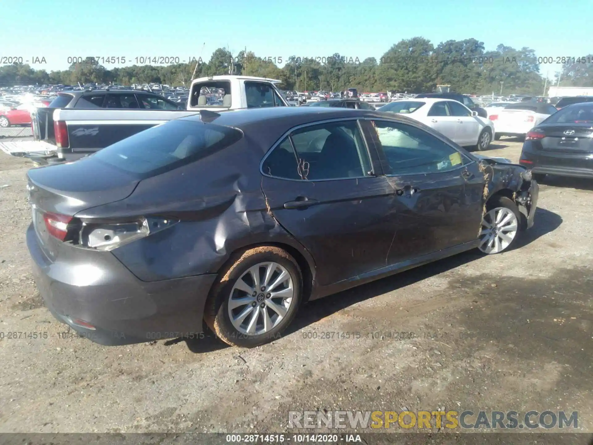 4 Photograph of a damaged car 4T1B11HK6KU196146 TOYOTA CAMRY 2019