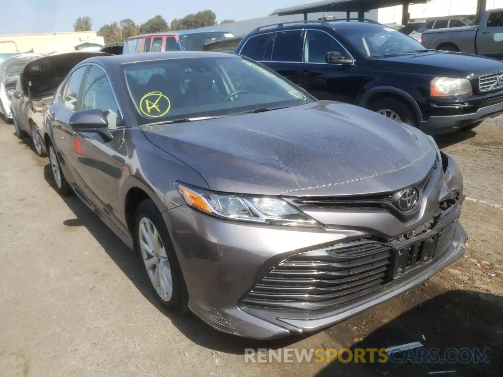 1 Photograph of a damaged car 4T1B11HK6KU196258 TOYOTA CAMRY 2019