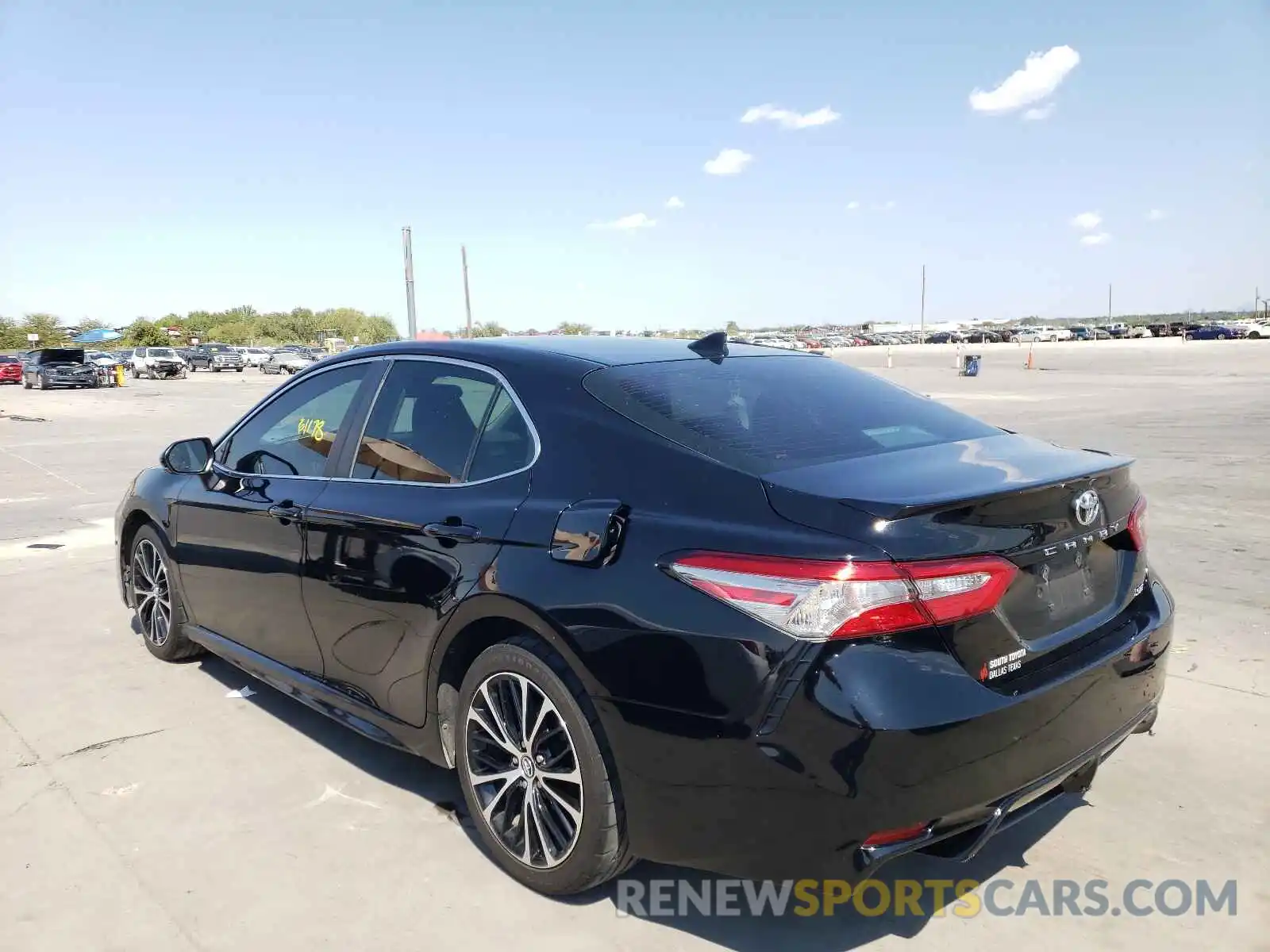 3 Photograph of a damaged car 4T1B11HK6KU196552 TOYOTA CAMRY 2019