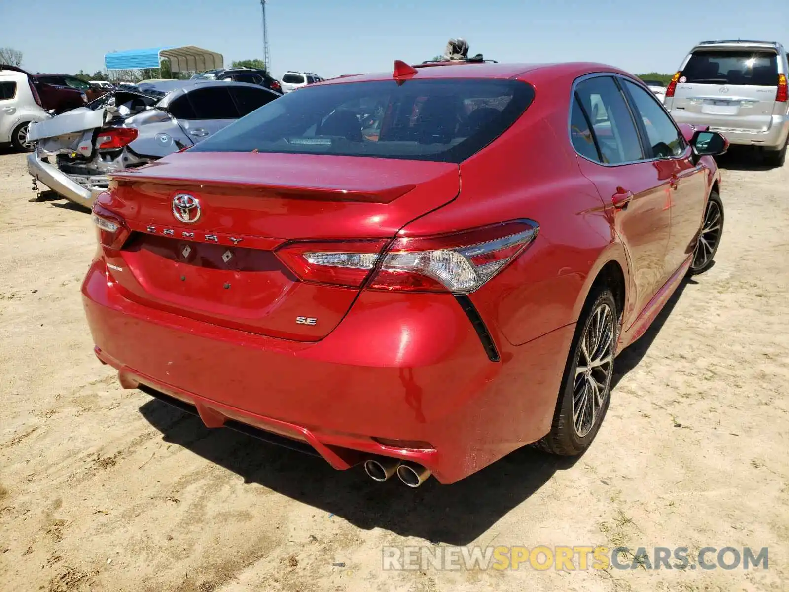 4 Photograph of a damaged car 4T1B11HK6KU197104 TOYOTA CAMRY 2019