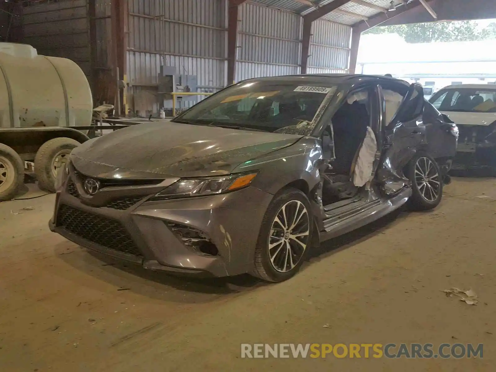 2 Photograph of a damaged car 4T1B11HK6KU198673 TOYOTA CAMRY 2019