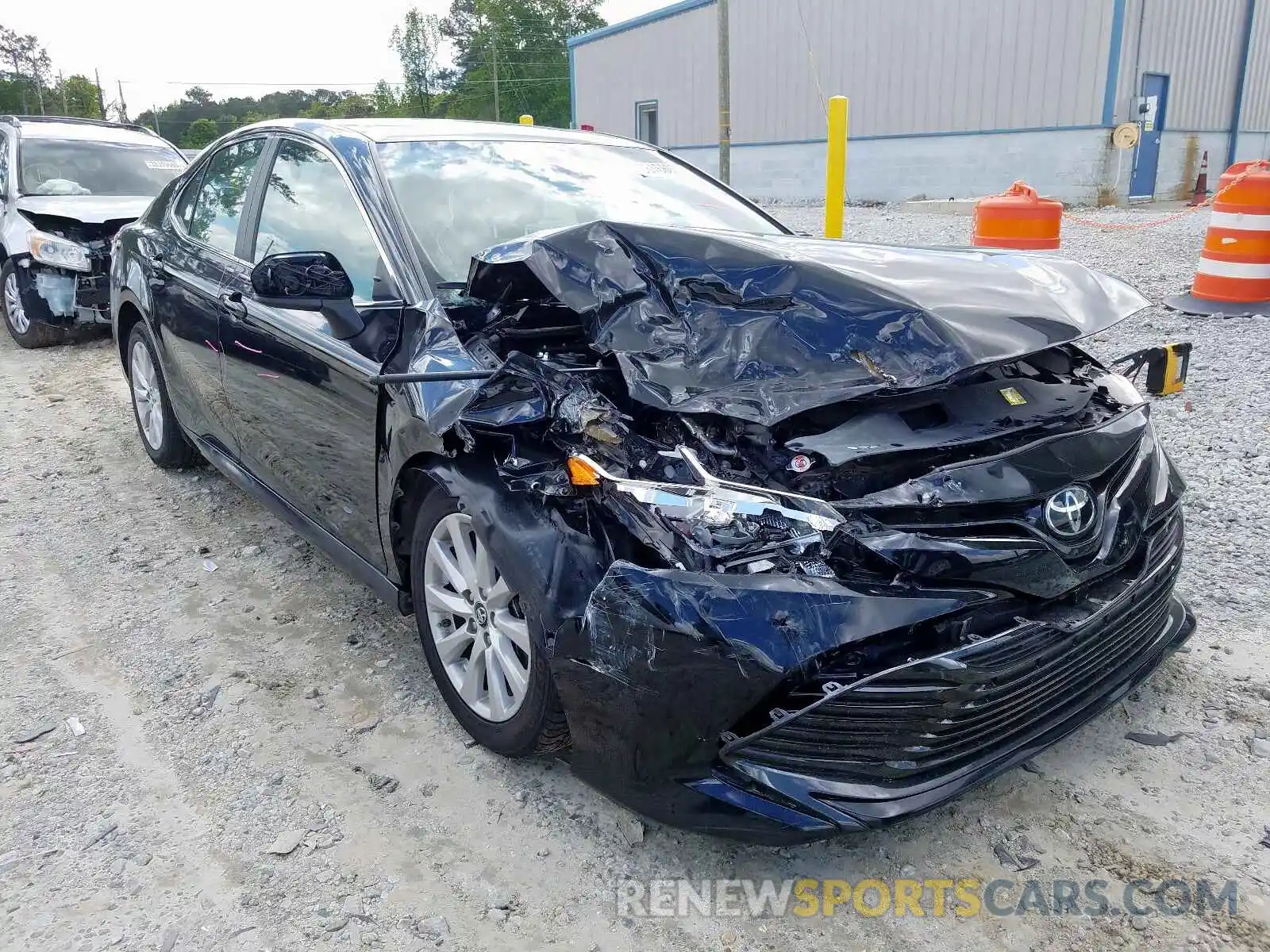 1 Photograph of a damaged car 4T1B11HK6KU198740 TOYOTA CAMRY 2019