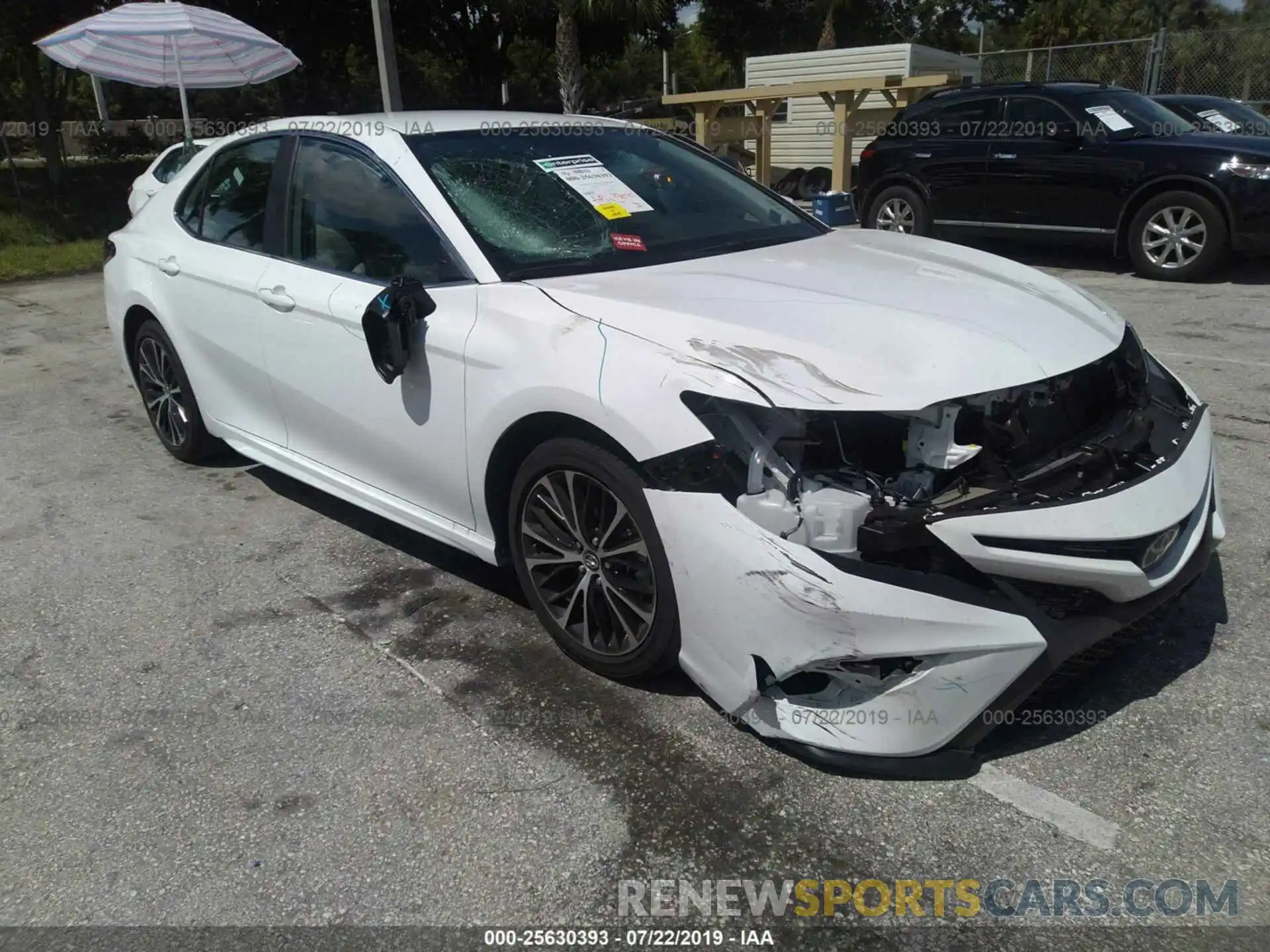 1 Photograph of a damaged car 4T1B11HK6KU199435 TOYOTA CAMRY 2019