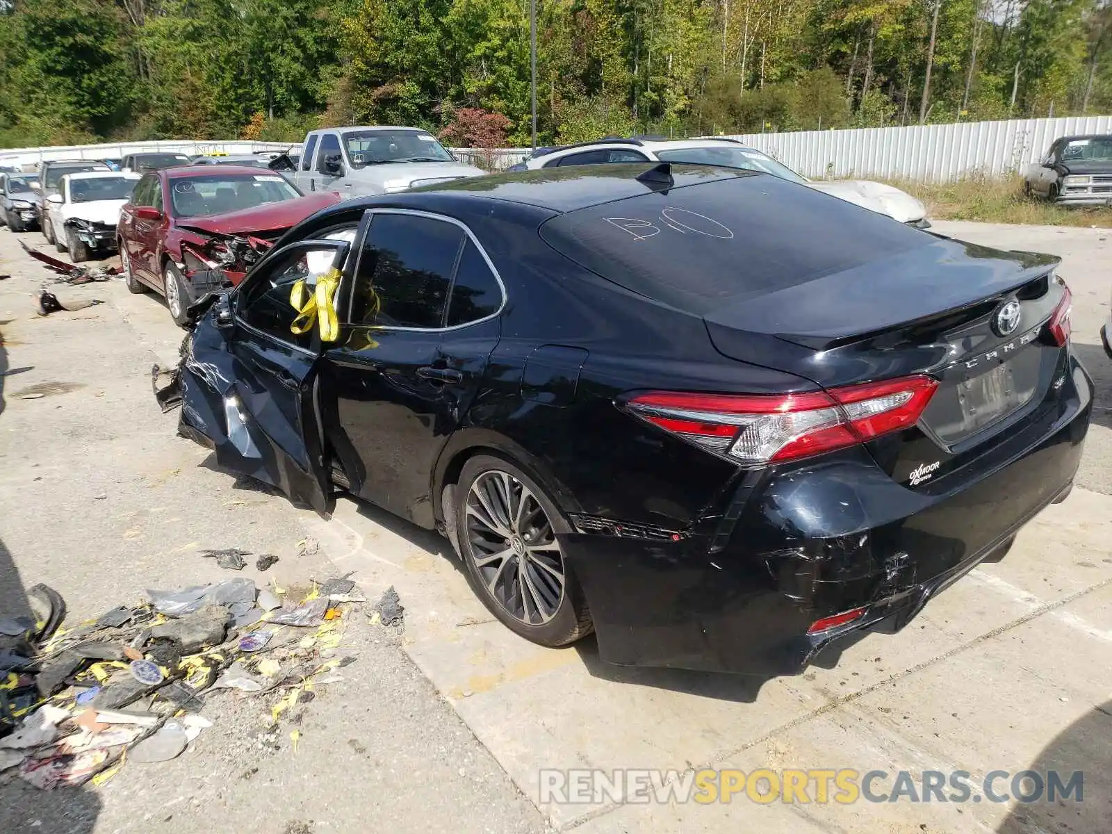 3 Photograph of a damaged car 4T1B11HK6KU200857 TOYOTA CAMRY 2019