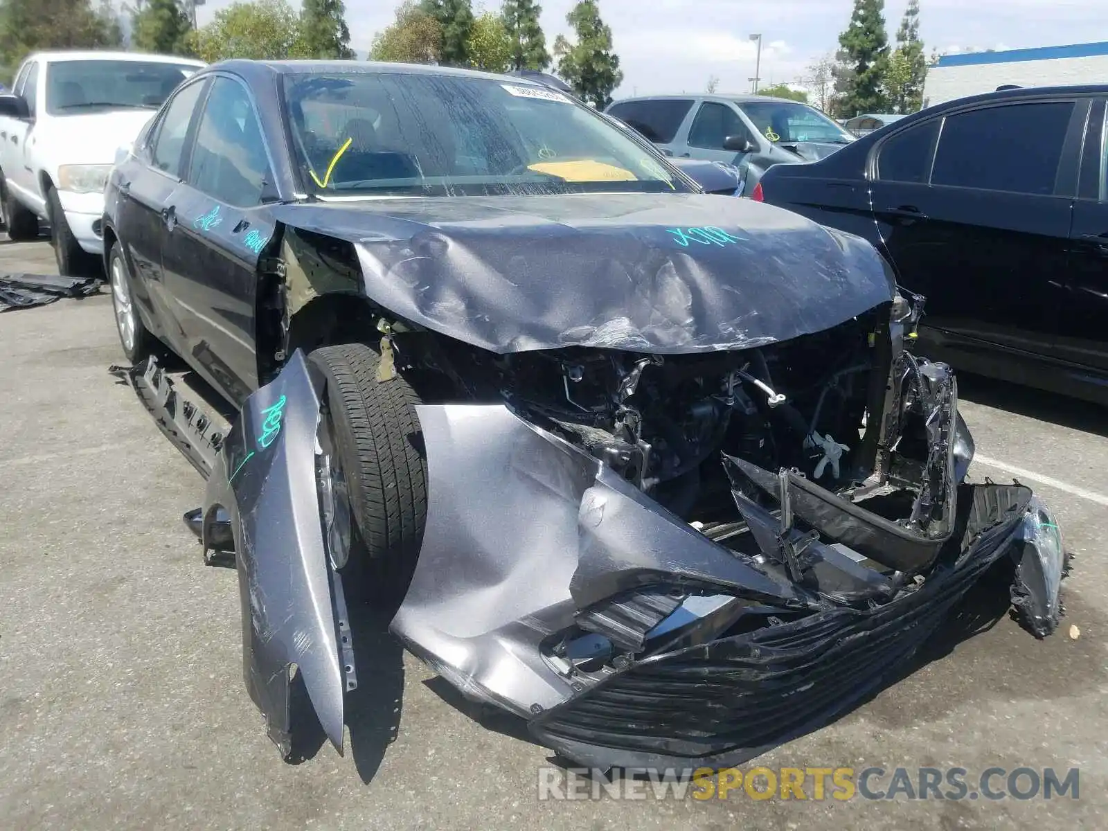 1 Photograph of a damaged car 4T1B11HK6KU201085 TOYOTA CAMRY 2019