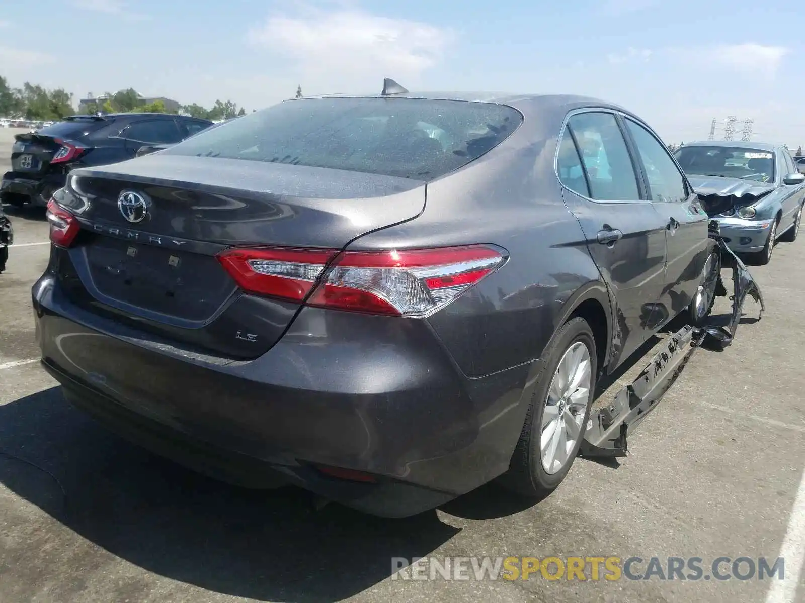 4 Photograph of a damaged car 4T1B11HK6KU201085 TOYOTA CAMRY 2019