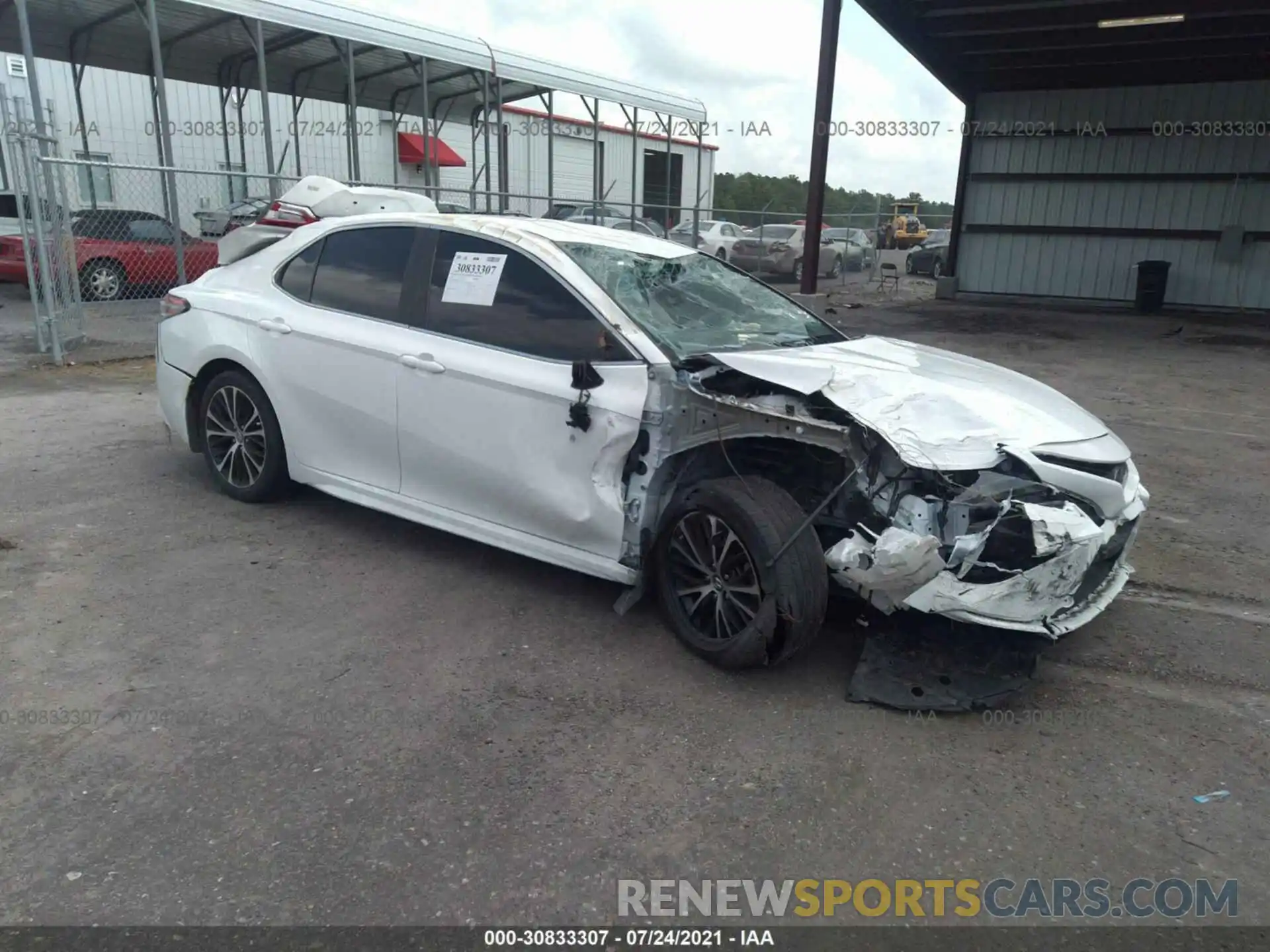 1 Photograph of a damaged car 4T1B11HK6KU201572 TOYOTA CAMRY 2019