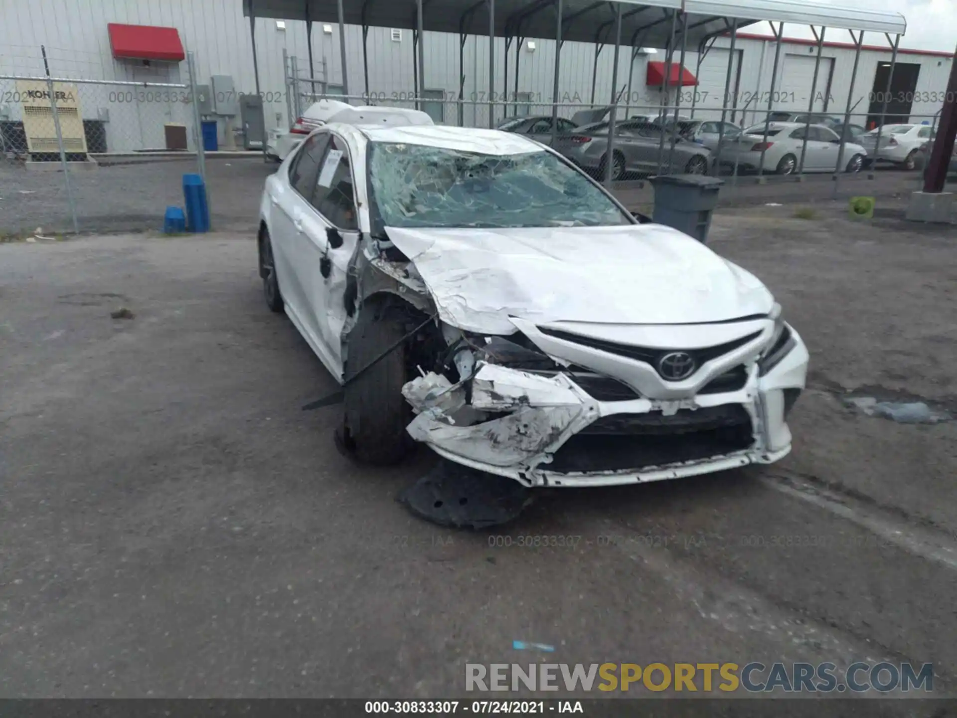 6 Photograph of a damaged car 4T1B11HK6KU201572 TOYOTA CAMRY 2019