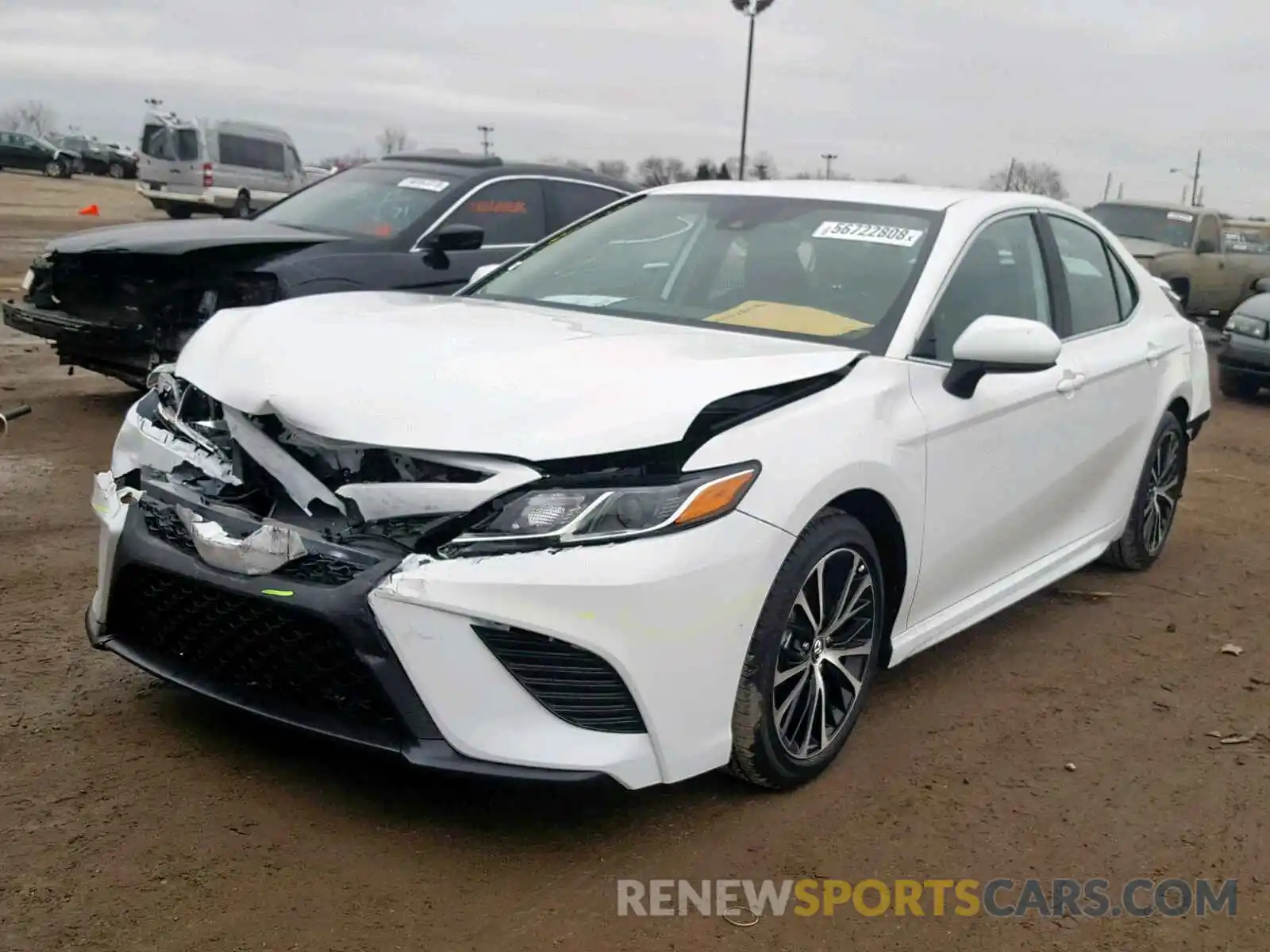 2 Photograph of a damaged car 4T1B11HK6KU201720 TOYOTA CAMRY 2019