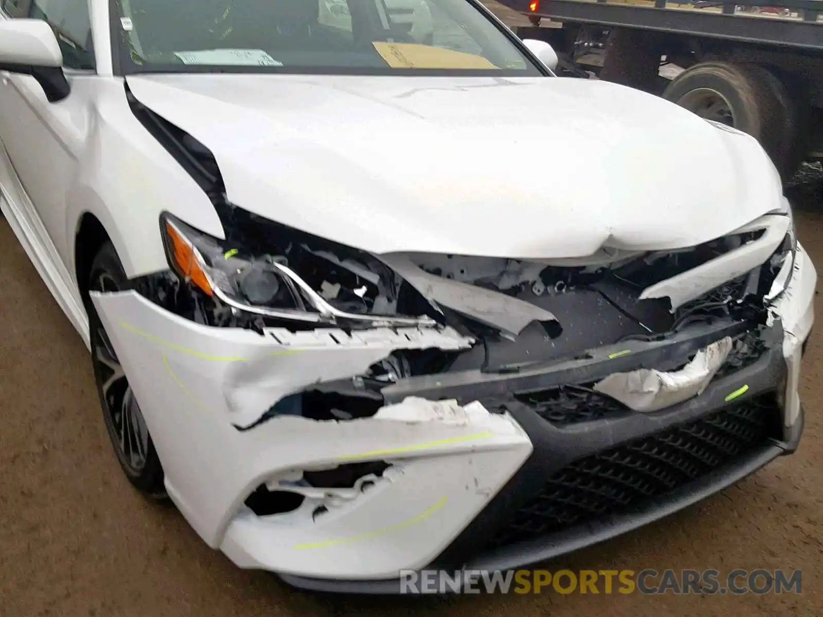 9 Photograph of a damaged car 4T1B11HK6KU201720 TOYOTA CAMRY 2019