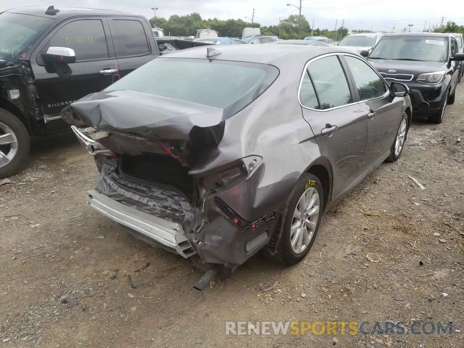 4 Photograph of a damaged car 4T1B11HK6KU201930 TOYOTA CAMRY 2019