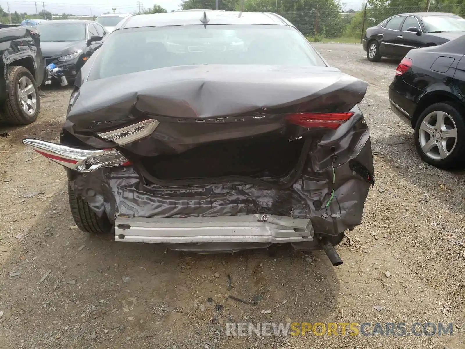 9 Photograph of a damaged car 4T1B11HK6KU201930 TOYOTA CAMRY 2019