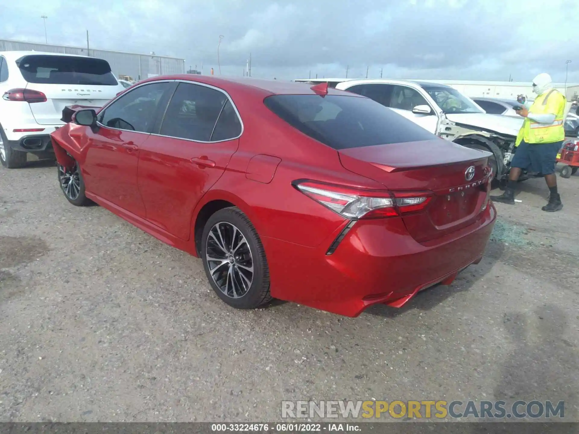 3 Photograph of a damaged car 4T1B11HK6KU202298 TOYOTA CAMRY 2019