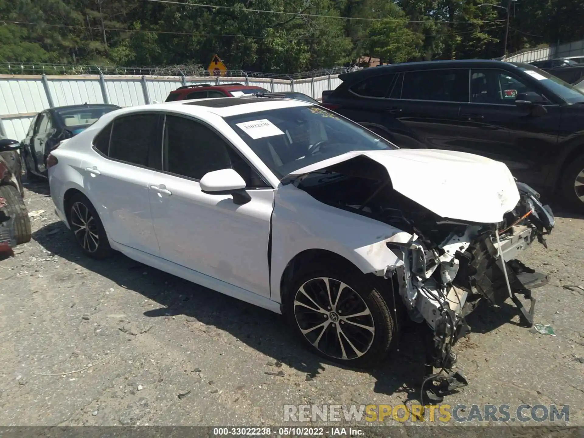 1 Photograph of a damaged car 4T1B11HK6KU203791 TOYOTA CAMRY 2019