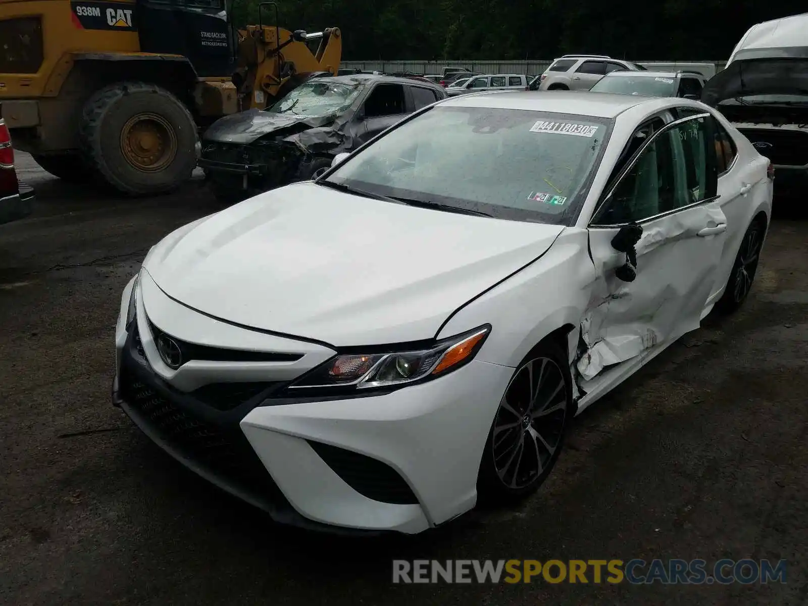 2 Photograph of a damaged car 4T1B11HK6KU204181 TOYOTA CAMRY 2019