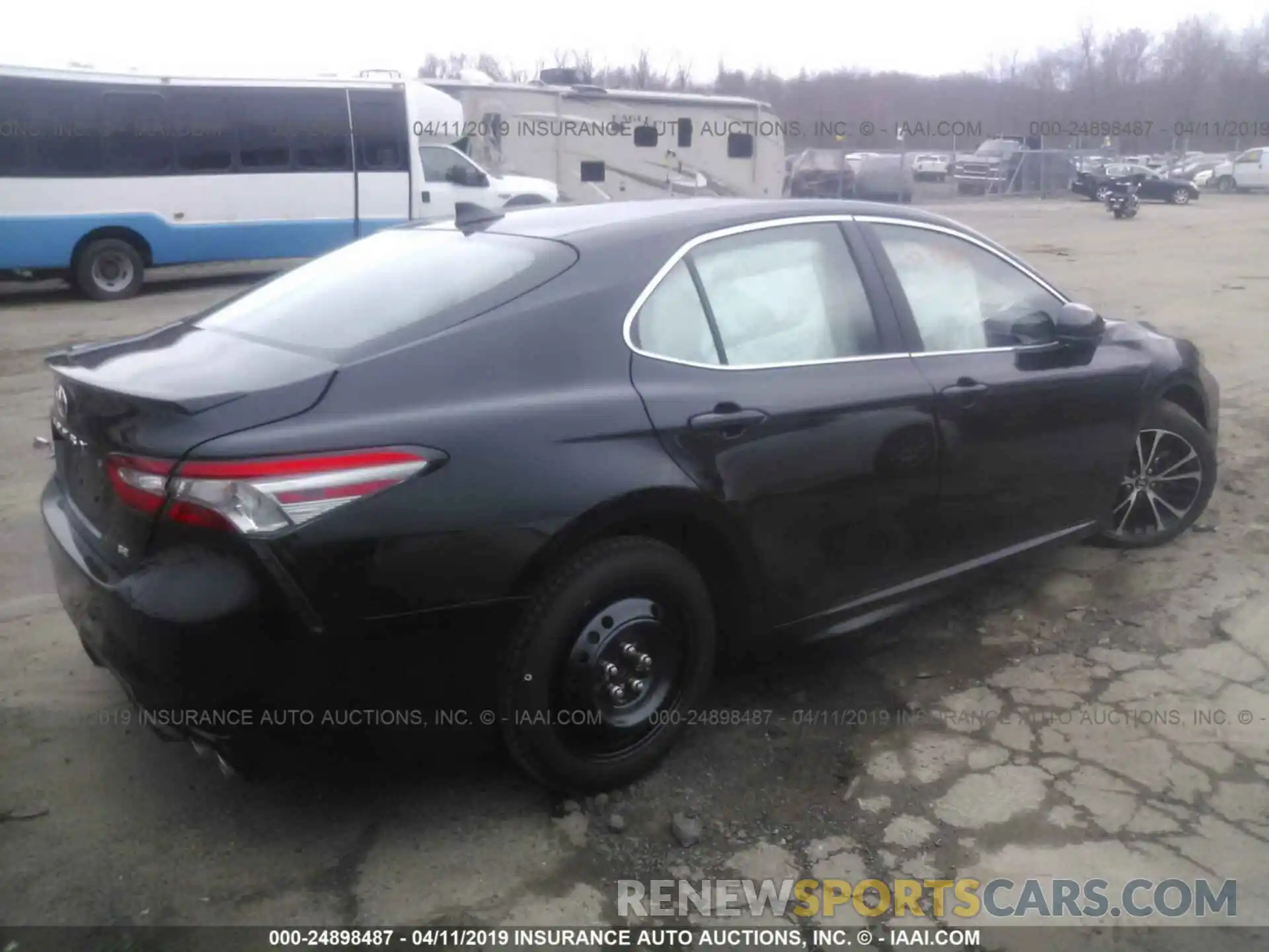 4 Фотография поврежденного автомобиля 4T1B11HK6KU204360 TOYOTA CAMRY 2019