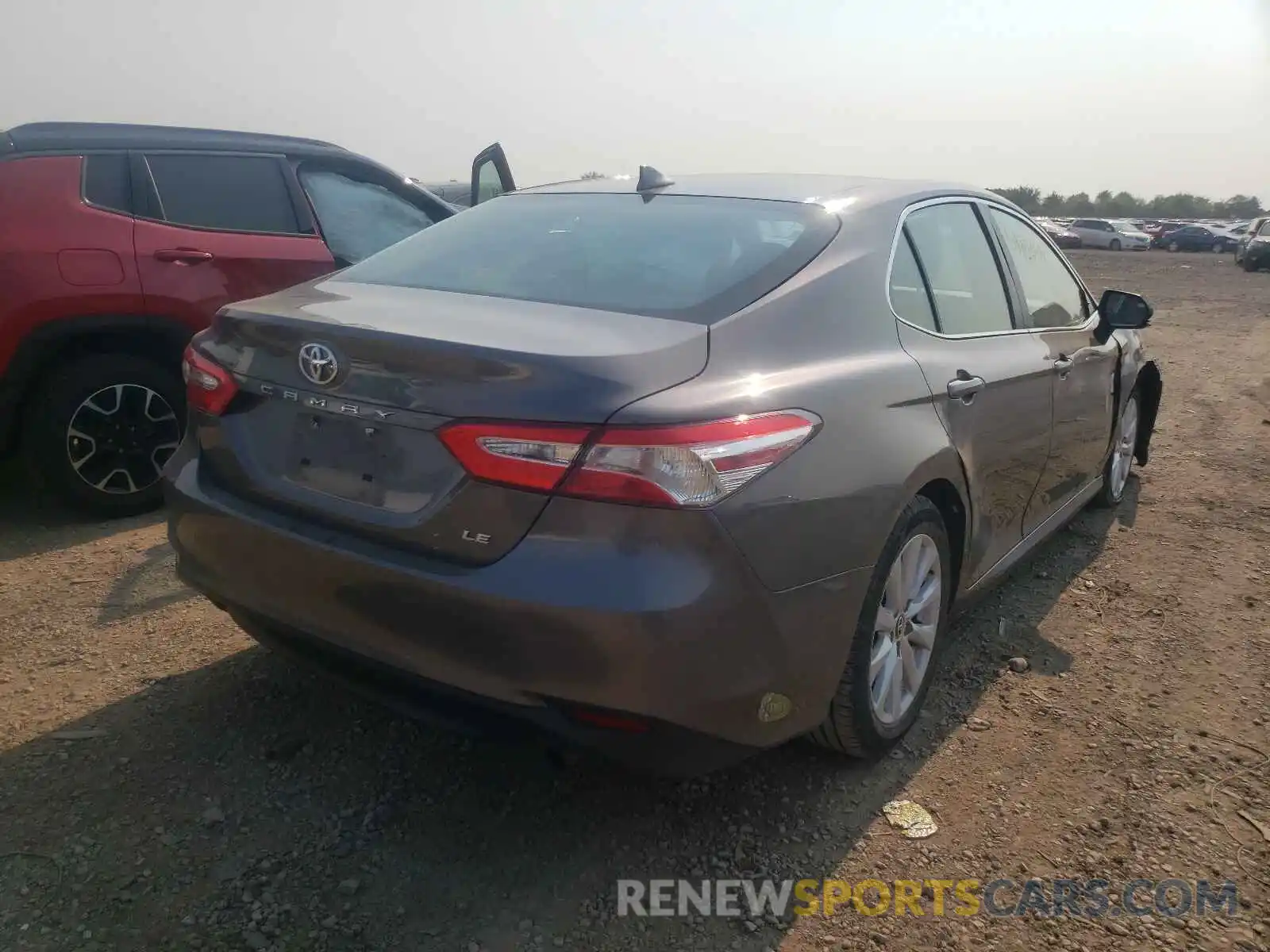 4 Фотография поврежденного автомобиля 4T1B11HK6KU204715 TOYOTA CAMRY 2019