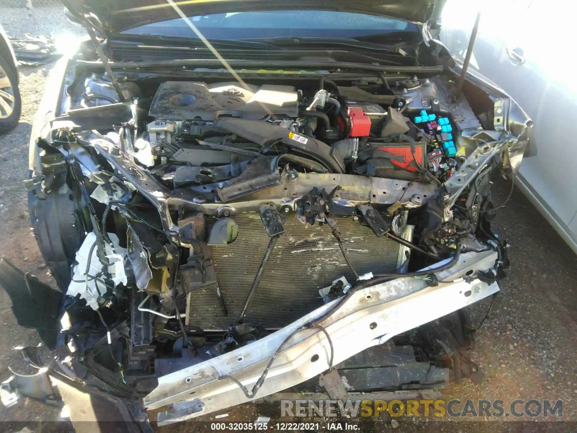 10 Photograph of a damaged car 4T1B11HK6KU204813 TOYOTA CAMRY 2019