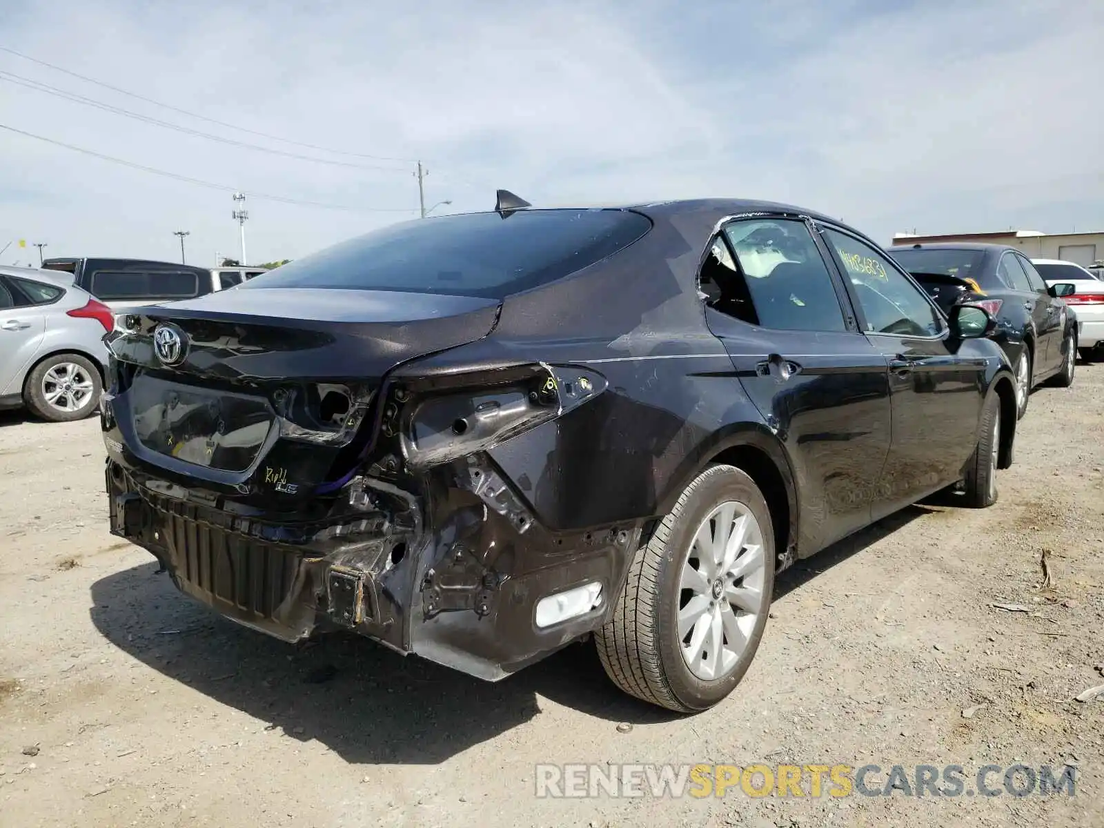 4 Фотография поврежденного автомобиля 4T1B11HK6KU205329 TOYOTA CAMRY 2019