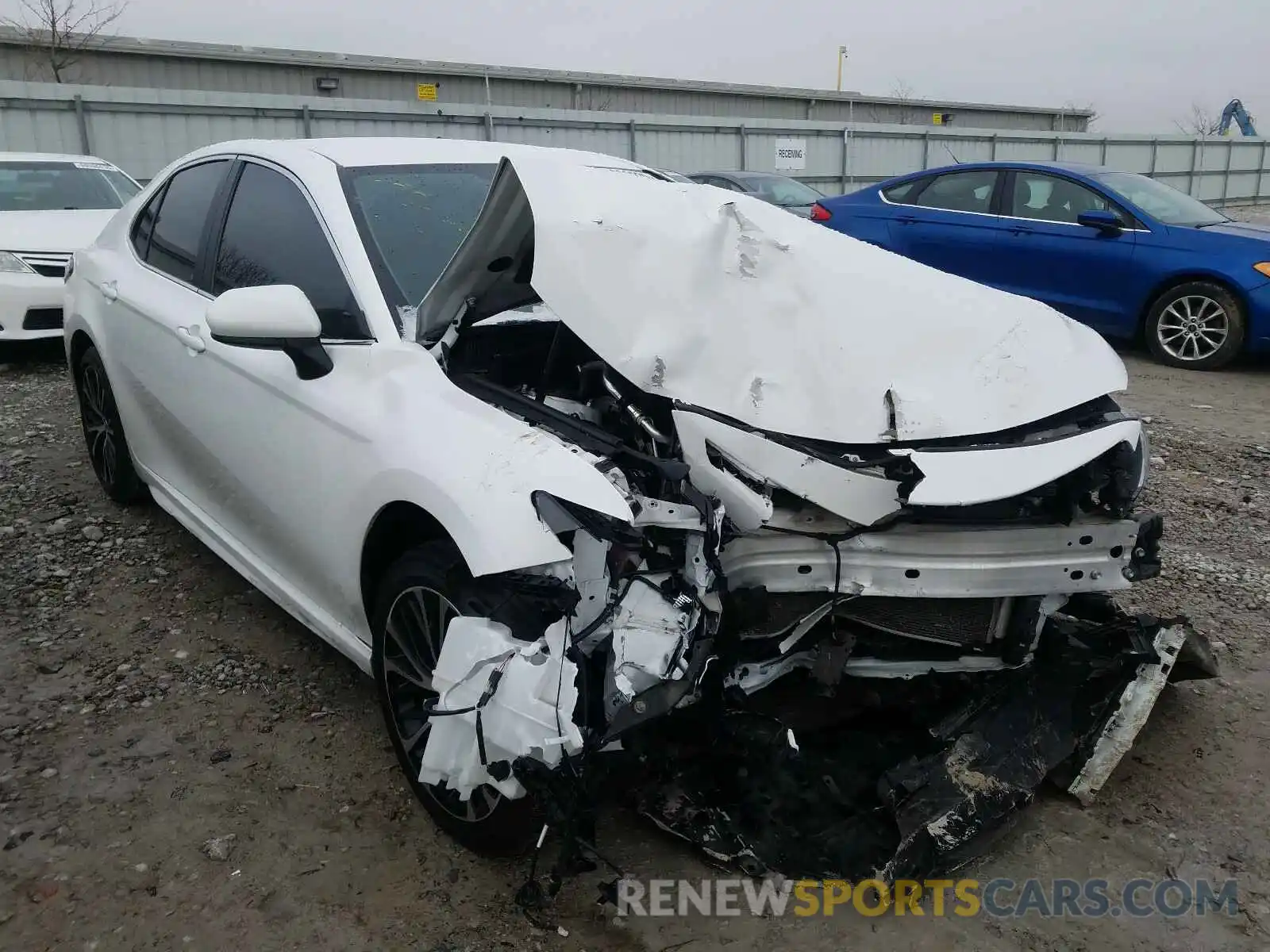 1 Photograph of a damaged car 4T1B11HK6KU205802 TOYOTA CAMRY 2019